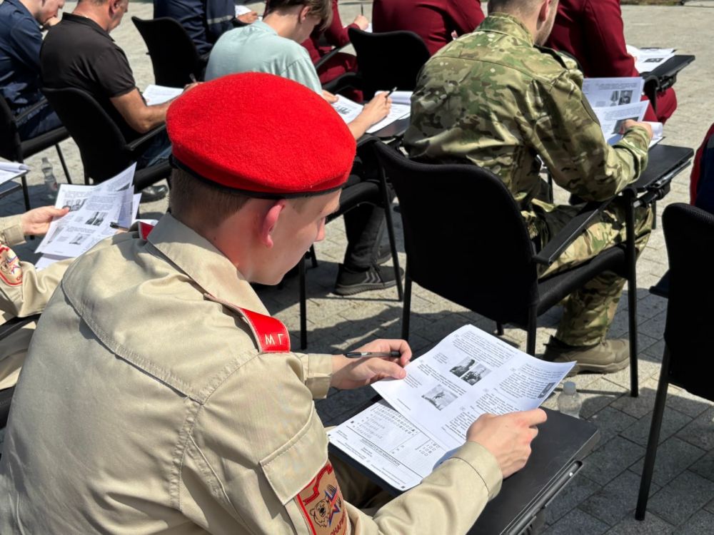 К «Диктанту Победы» в ЛНР присоединились более 7,8 тысяч жителей К «Диктанту Победы» в ЛНР присоединились более 7,8 тысяч жителей