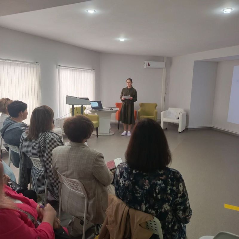 В Центре молодёжных инициатив «Гравитация» прошёл семинар-практикум «Конфликт в образовательной среде: причины, последствия и профилактика» в рамках информационно-просветительской и методической деятельности специалистов... В Центре молодёжных инициатив «Гравитация» прошёл семинар-практикум «Конфликт в образовательной среде: причины, последствия и профилактика» в рамках информационно-просветительской и методической деятельности специалистов...