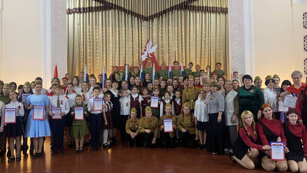 В Стаханове звучали «Песни Великого Подвига» В Стаханове звучали «Песни Великого Подвига»