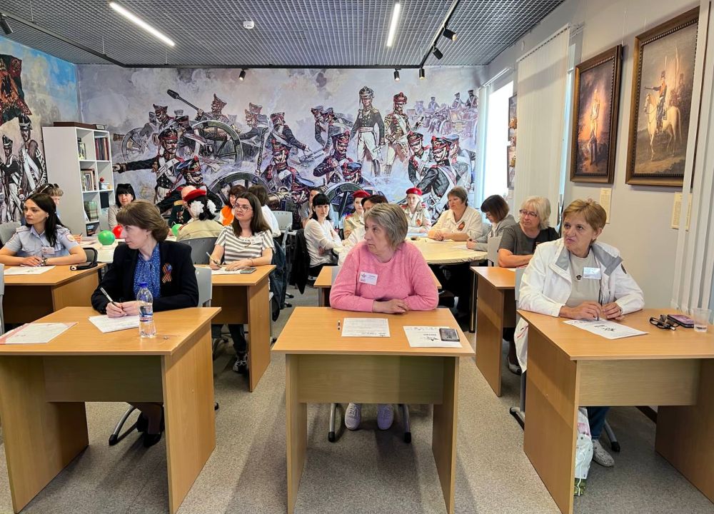 К «Диктанту Победы» в ЛНР присоединились более 7,8 тысяч жителей К «Диктанту Победы» в ЛНР присоединились более 7,8 тысяч жителей