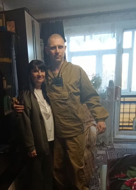 Депутаты Совета Краснодонского муниципального округа от партии "Единая Россия" провели ряд встреч с ветеранами Великой Отечественной войны и участниками Специальной военной операции, имеющими ограничения по здоровью Депутаты Совета Краснодонского муниципального округа от партии "Единая Россия" провели ряд встреч с ветеранами Великой Отечественной войны и участниками Специальной военной операции, имеющими ограничения по здоровью