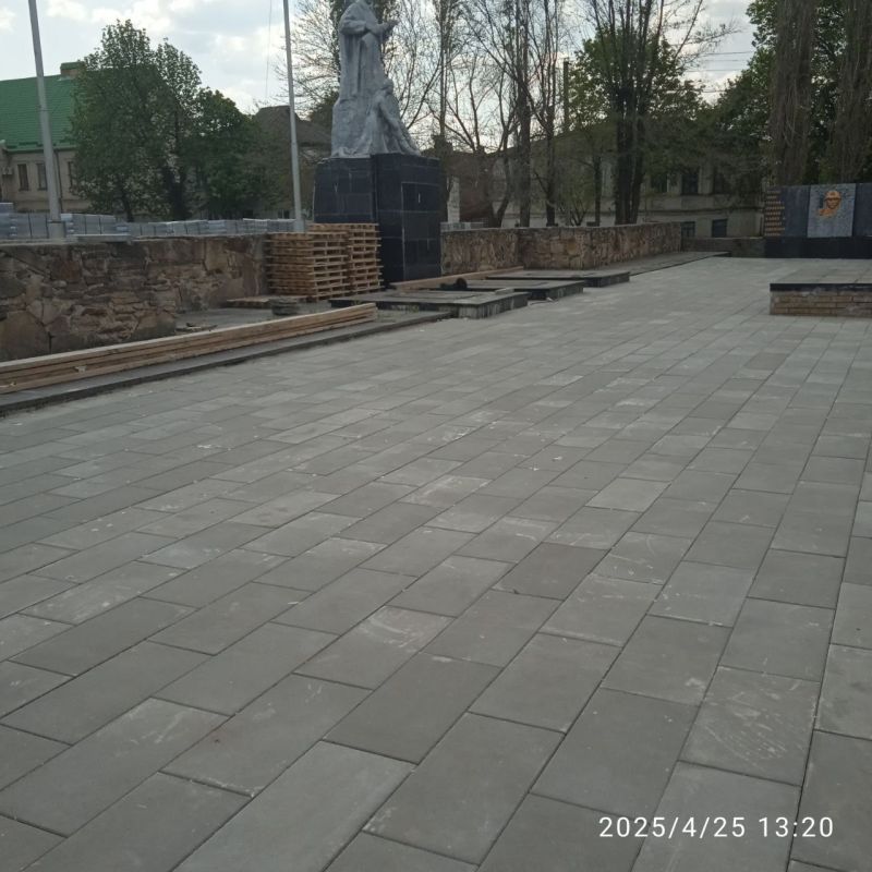 Владимир Чернев: В парке культуры и отдыха продолжается активная работа по комплексному благоустройству Владимир Чернев: В парке культуры и отдыха продолжается активная работа по комплексному благоустройству