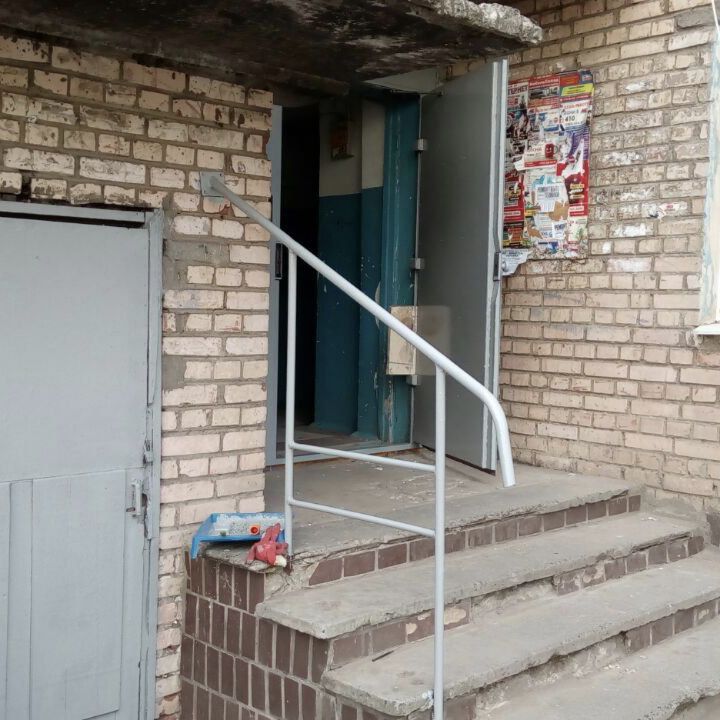 Покраска входных групп — это процесс окрашивания и отделки элементов, которые формируют главный вход в здание или сооружение Покраска входных групп — это процесс окрашивания и отделки элементов, которые формируют главный вход в здание или сооружение