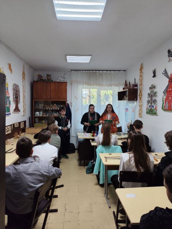 29 апреля в ГБУДО ЛНР «Брянковская городская станция юных техников», прошли мастер-классы посвящённые 80-летию Победы в Великой Отечественной войне 29 апреля в ГБУДО ЛНР «Брянковская городская станция юных техников», прошли мастер-классы посвящённые 80-летию Победы в Великой Отечественной войне