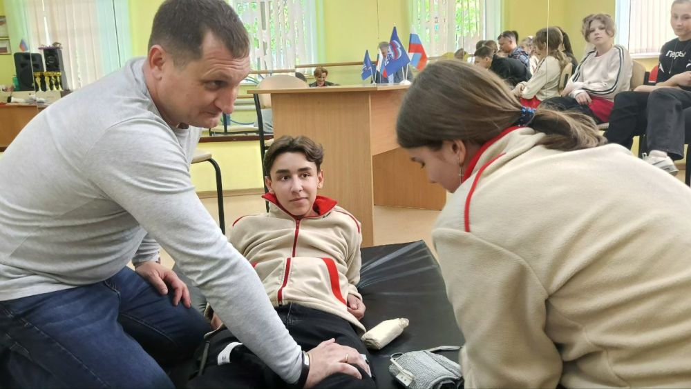 Урок для будущих спасателей к 80-летию Победы Урок для будущих спасателей к 80-летию Победы
