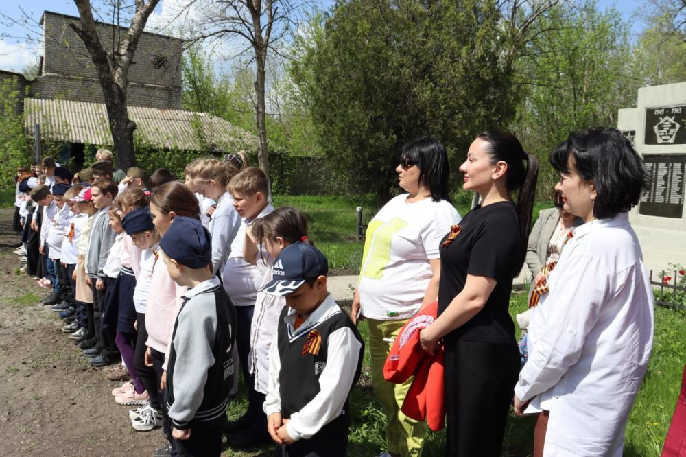 Патриотическая акция «Сад Памяти» прошла в Алмазной Патриотическая акция «Сад Памяти» прошла в Алмазной