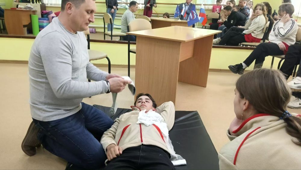Урок для будущих спасателей к 80-летию Победы Урок для будущих спасателей к 80-летию Победы