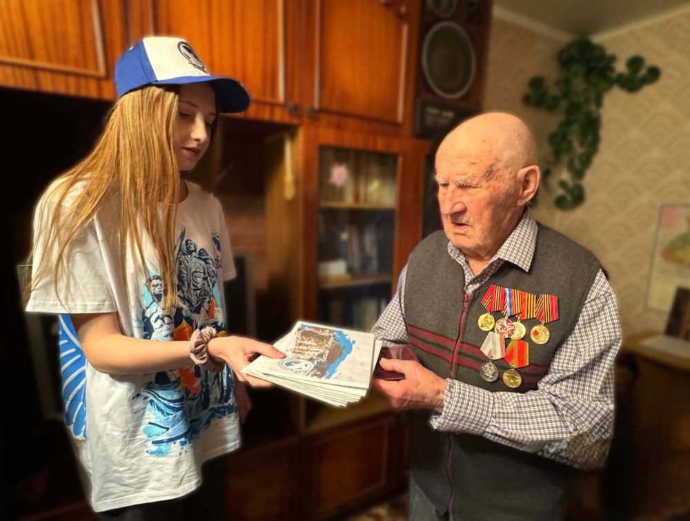 Сергей Соловьев: В преддверии великого праздника – 80-летия Победы в Великой Отечественной войне вместе с председателем Совета округа Джаном Погодином-Новиковым и волонтёрами Победы навестили наших дорогих ветеранов Сергей Соловьев: В преддверии великого праздника – 80-летия Победы в Великой Отечественной войне вместе с председателем Совета округа Джаном Погодином-Новиковым и волонтёрами Победы навестили наших дорогих ветеранов