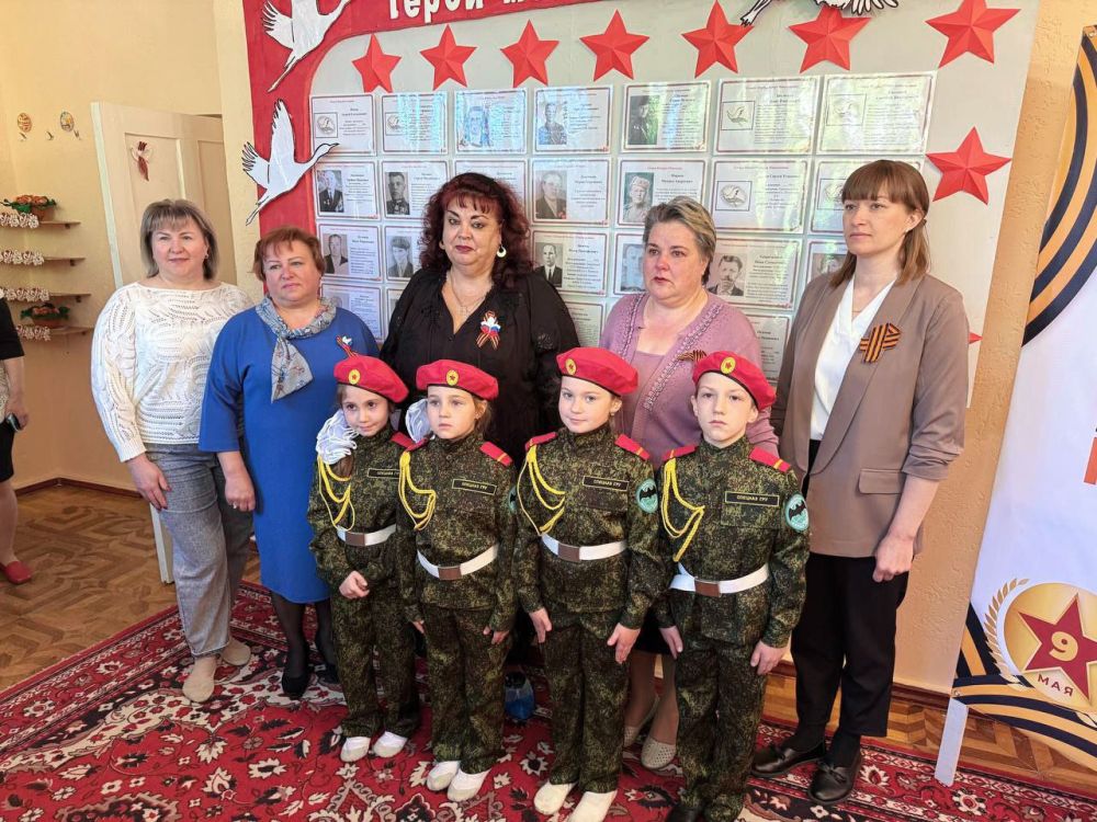 Открытие стены памяти в детском саду "Ивушка" Открытие стены памяти в детском саду "Ивушка"
