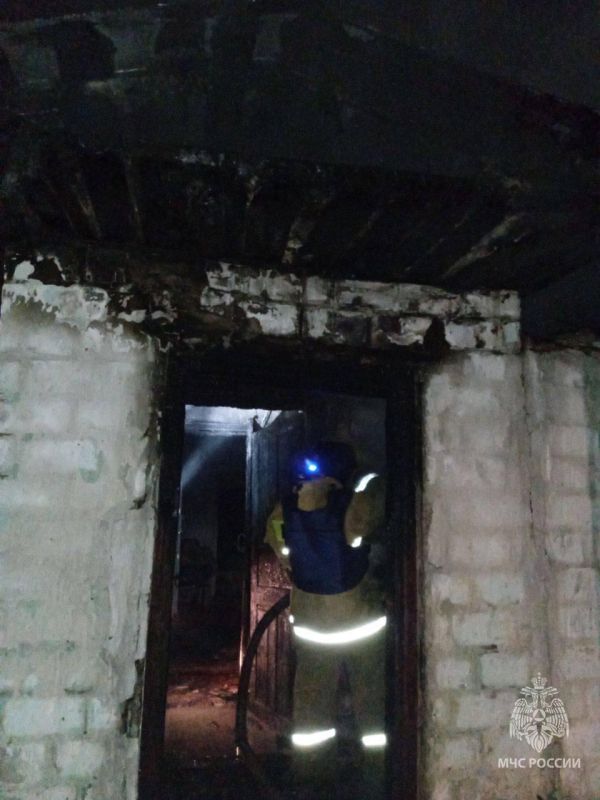 В результате пожара жительница пгт Троицкое оказалась в больнице В результате пожара жительница пгт Троицкое оказалась в больнице