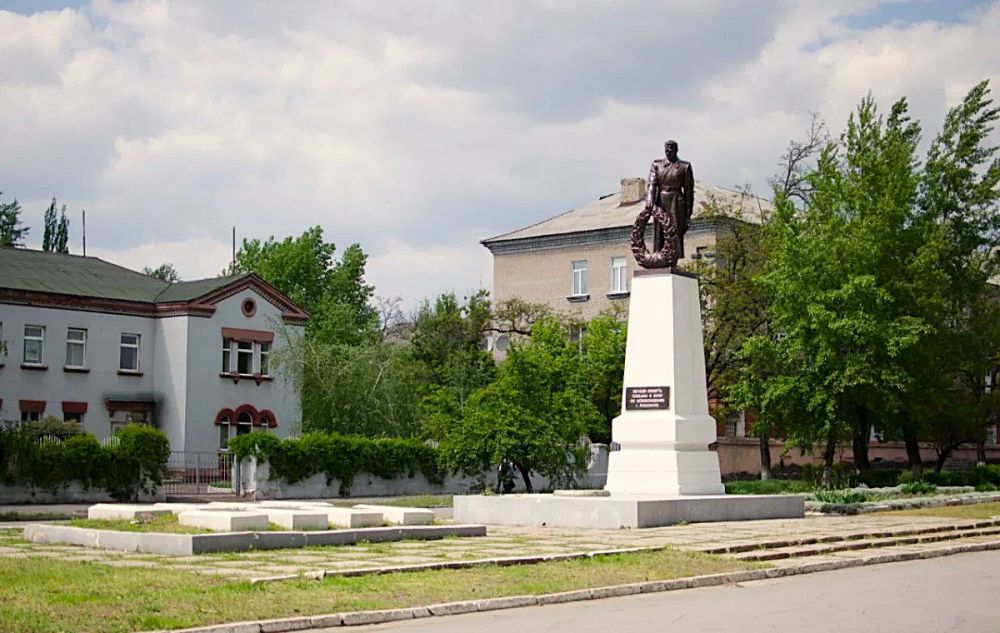 Мемориальные комплексы, памятники, братские могилы и другие объекты, посвященные Великой Отечественной войне, объекты патриотической направленности на территории муниципального образования городской округ город Рубежное... Мемориальные комплексы, памятники, братские могилы и другие объекты, посвященные Великой Отечественной войне, объекты патриотической направленности на территории муниципального образования городской округ город Рубежное...