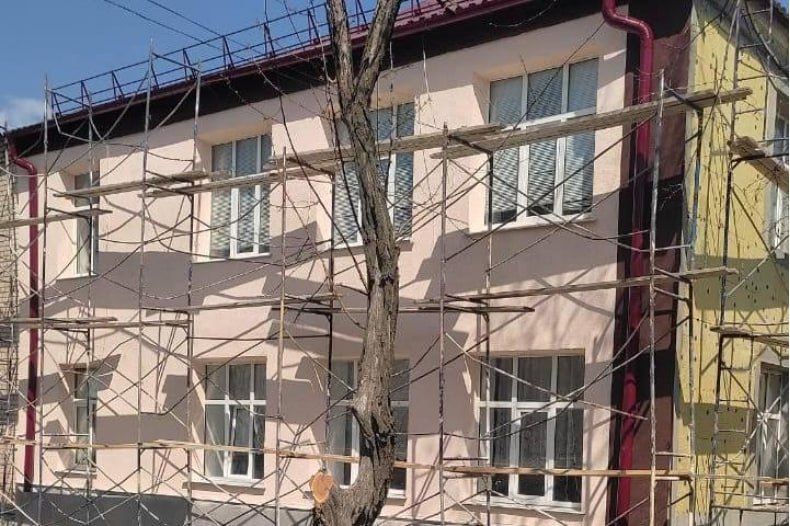 Тува продолжает капитальный ремонт Свердловской средней школы №2 Тува продолжает капитальный ремонт Свердловской средней школы №2