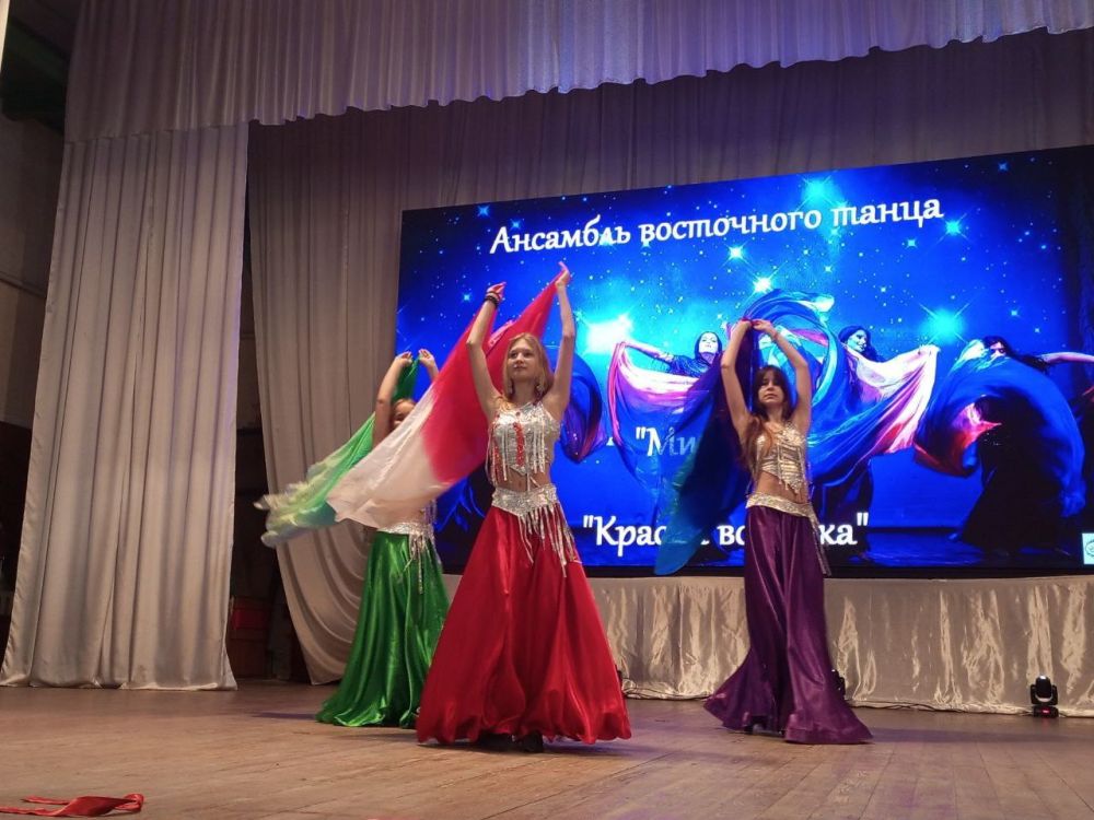30 апреля в Алчевске поздравили сотрудников пожарно-спасательной службы с профессиональным праздником 30 апреля в Алчевске поздравили сотрудников пожарно-спасательной службы с профессиональным праздником