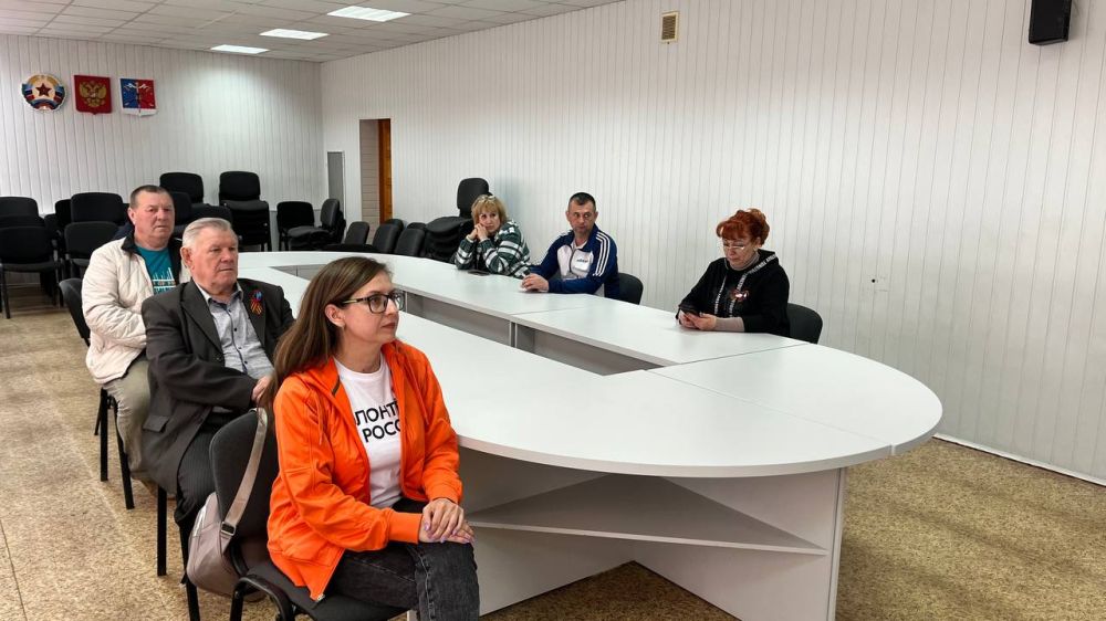 Альберт Зинченко: Сегодня в Администрации Станично-Луганского муниципального округа состоялся прием граждан, который провела Оксана Лях – представитель Общественной приемной Отделения по Луганской Народной Республике Южного... Альберт Зинченко: Сегодня в Администрации Станично-Луганского муниципального округа состоялся прием граждан, который провела Оксана Лях – представитель Общественной приемной Отделения по Луганской Народной Республике Южного...