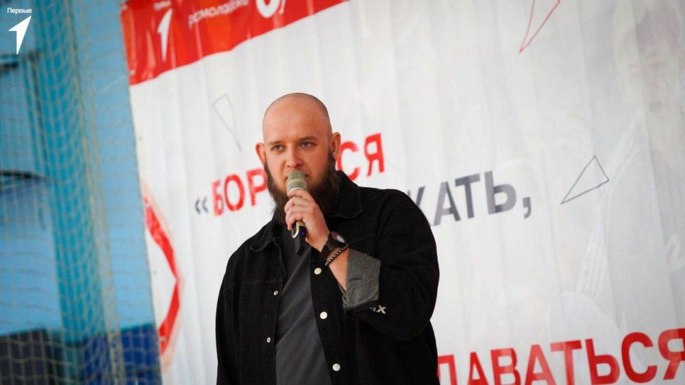 Юные волейболистки ЛНР показали своё мастерство на соревнованиях Юные волейболистки ЛНР показали своё мастерство на соревнованиях