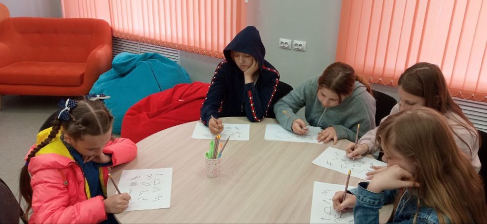 В целях формирования медиакомпетенций обучающихся общеобразовательных организаций, в рамках реализации концепции организации воспитательной работы с учётом регионального компонента "Луганской характер", воспитанники ГБУ ДО... В целях формирования медиакомпетенций обучающихся общеобразовательных организаций, в рамках реализации концепции организации воспитательной работы с учётом регионального компонента "Луганской характер", воспитанники ГБУ ДО...