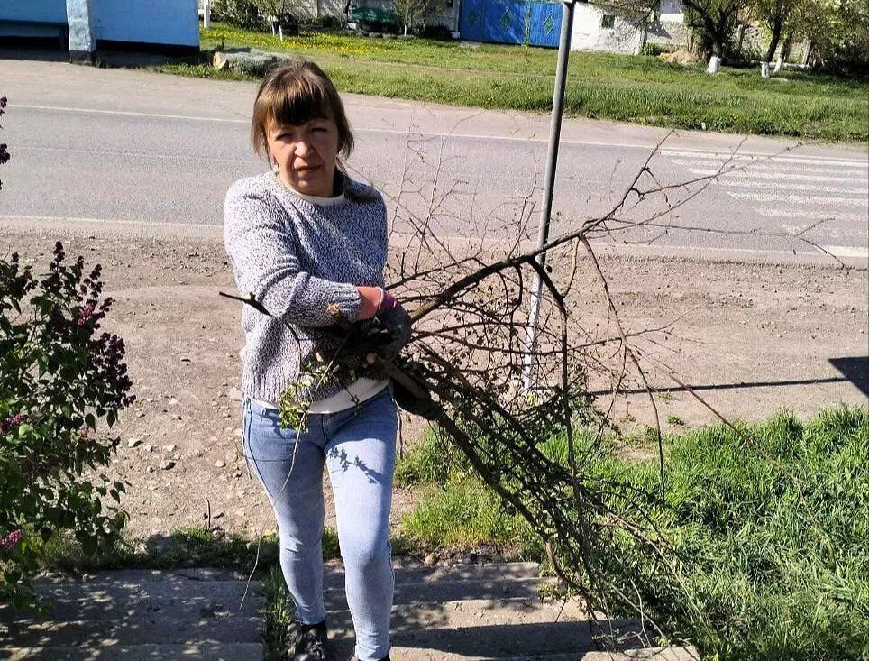 Хоть эта рабочая неделя выдалась короткой, но в селе Ребриково не сидят на месте Хоть эта рабочая неделя выдалась короткой, но в селе Ребриково не сидят на месте