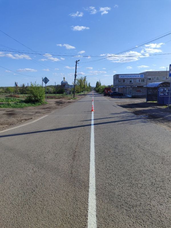 Сергей Козенко: Сотрудники Краснодонского Автодора филиала ГУП ЛНР «Луганскавтодор» проводят работы по нанесению дорожной разметки на участке дороги, связывающем город Молодогвардейск с выездом из поселка Таловое Сергей Козенко: Сотрудники Краснодонского Автодора филиала ГУП ЛНР «Луганскавтодор» проводят работы по нанесению дорожной разметки на участке дороги, связывающем город Молодогвардейск с выездом из поселка Таловое