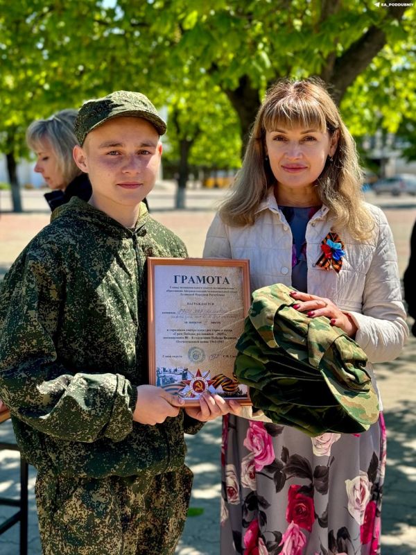 Конкурс «Гром Победы, раздавайся - 2025!» состоялся в Антраците! Конкурс «Гром Победы, раздавайся - 2025!» состоялся в Антраците!
