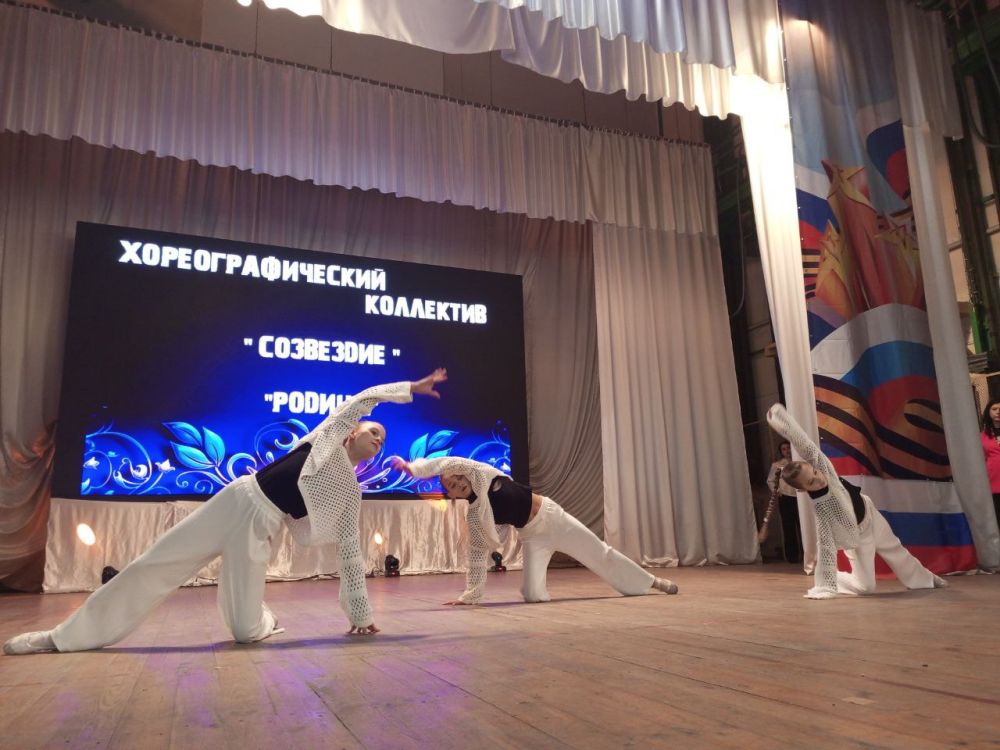 30 апреля в Алчевске поздравили сотрудников пожарно-спасательной службы с профессиональным праздником 30 апреля в Алчевске поздравили сотрудников пожарно-спасательной службы с профессиональным праздником