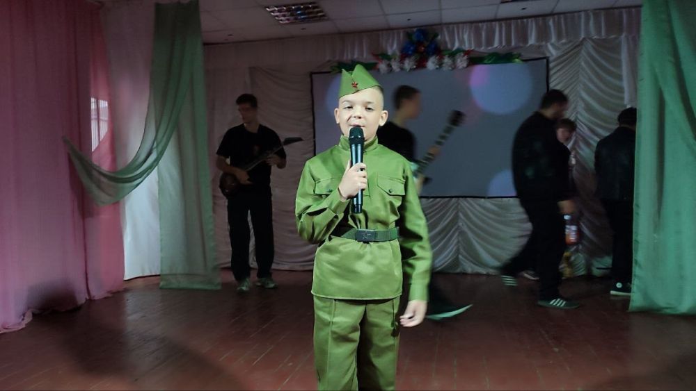 В Александровске прошел отчетный концерт коллективов художественной самодеятельности Дома культуры В Александровске прошел отчетный концерт коллективов художественной самодеятельности Дома культуры