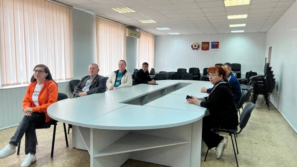 Альберт Зинченко: Сегодня в Администрации Станично-Луганского муниципального округа состоялся прием граждан, который провела Оксана Лях – представитель Общественной приемной Отделения по Луганской Народной Республике Южного... Альберт Зинченко: Сегодня в Администрации Станично-Луганского муниципального округа состоялся прием граждан, который провела Оксана Лях – представитель Общественной приемной Отделения по Луганской Народной Республике Южного...
