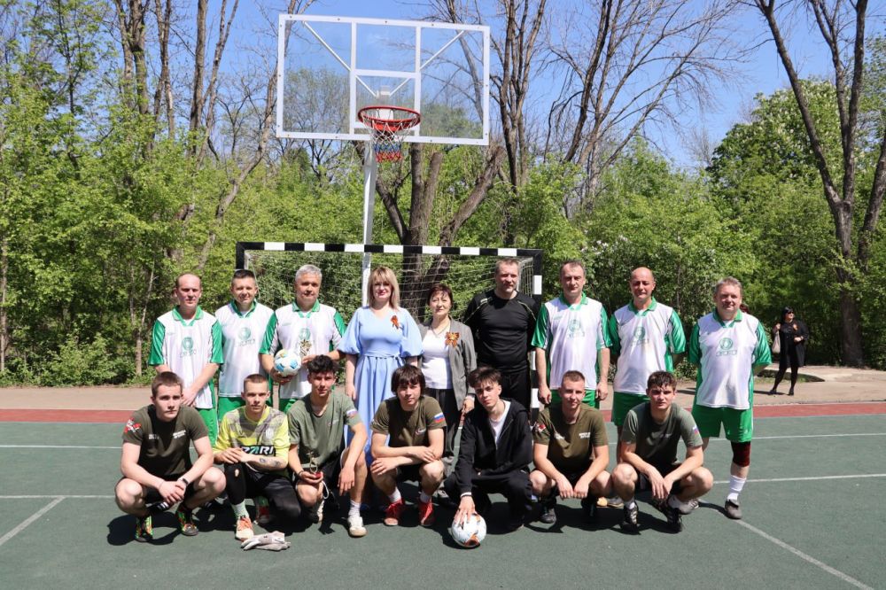 Футбольная битва поколений Футбольная битва поколений