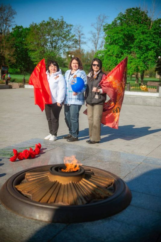 В преддверии празднования 80 годовщины Великой Победы в парке культуры и отдыха имени Горького прошел митинг-реквием под девизом «Пока мы помним прошлое, у нас есть будущее» который провели администрация ГБУЗ «Свердловская... В преддверии празднования 80 годовщины Великой Победы в парке культуры и отдыха имени Горького прошел митинг-реквием под девизом «Пока мы помним прошлое, у нас есть будущее» который провели администрация ГБУЗ «Свердловская...
