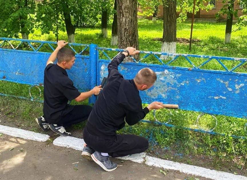 Партия «ЕДИНАЯ РОССИЯ» оказывает помощь Героям ВОВ и активно наводит порядок в Станично-Луганском МО Партия «ЕДИНАЯ РОССИЯ» оказывает помощь Героям ВОВ и активно наводит порядок в Станично-Луганском МО