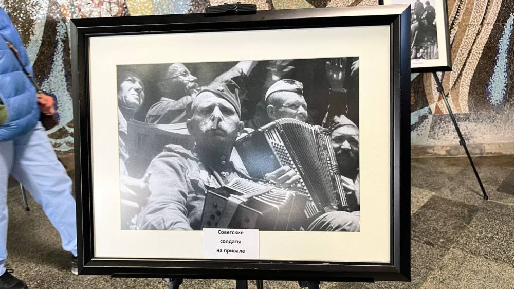 Новый Афон — город в Гудаутском районе Абхазии, расположенный на побережье Чёрного моря Новый Афон — город в Гудаутском районе Абхазии, расположенный на побережье Чёрного моря