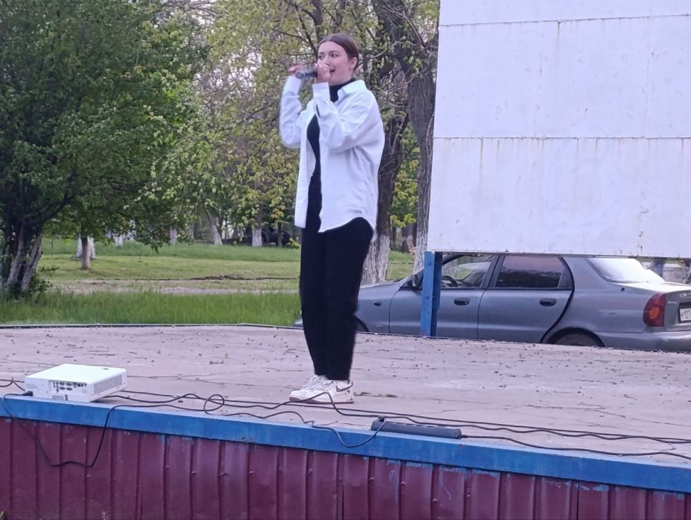 1 мая в парке им. Воровского состоялось долгожданное открытие летнего кинотеатра, и это событие собрало множество жителей и гостей нашего города 1 мая в парке им. Воровского состоялось долгожданное открытие летнего кинотеатра, и это событие собрало множество жителей и гостей нашего города