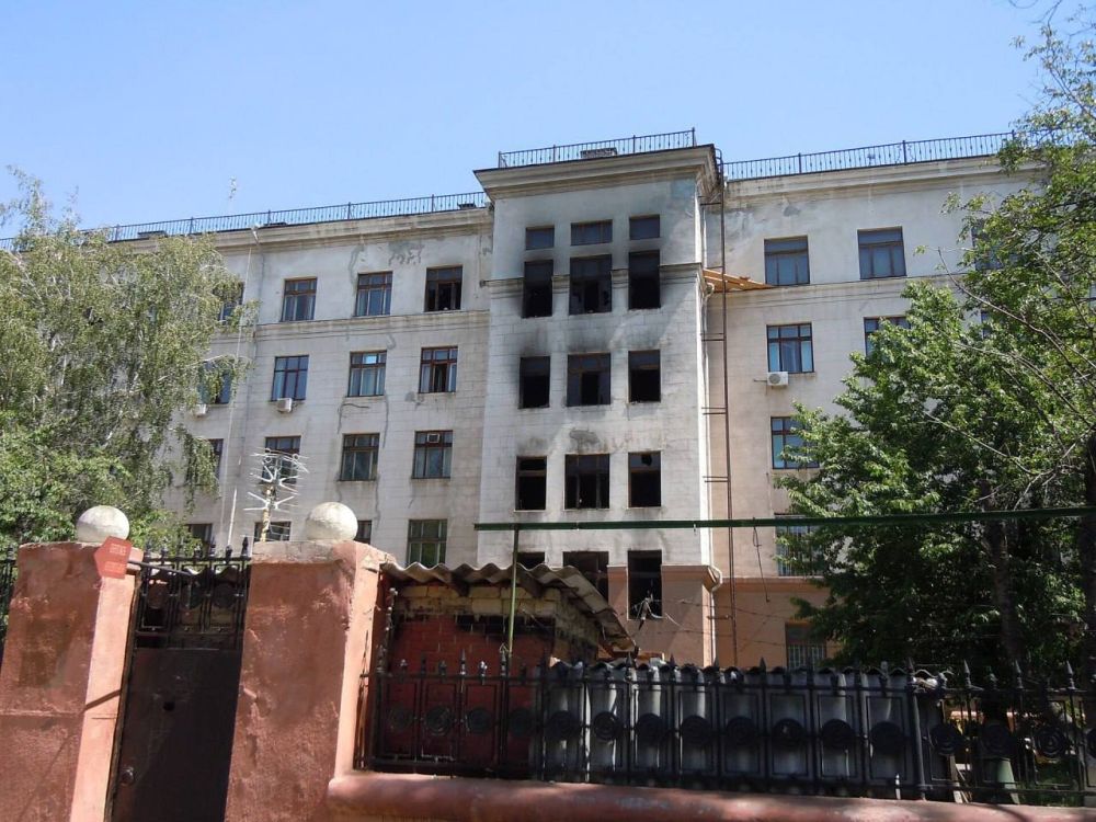 Украину убили на майдане, ее останки сожгли в Одессе. 11 лет трагедии в Доме профсоюзов Образ золота пшеничных нив на фоне бездонного голубого неба всегда ассоциировался с Новороссией и Малороссией, когда им на смену пришла... Украину убили на майдане, ее останки сожгли в Одессе. 11 лет трагедии в Доме профсоюзов Образ золота пшеничных нив на фоне бездонного голубого неба всегда ассоциировался с Новороссией и Малороссией, когда им на смену пришла...