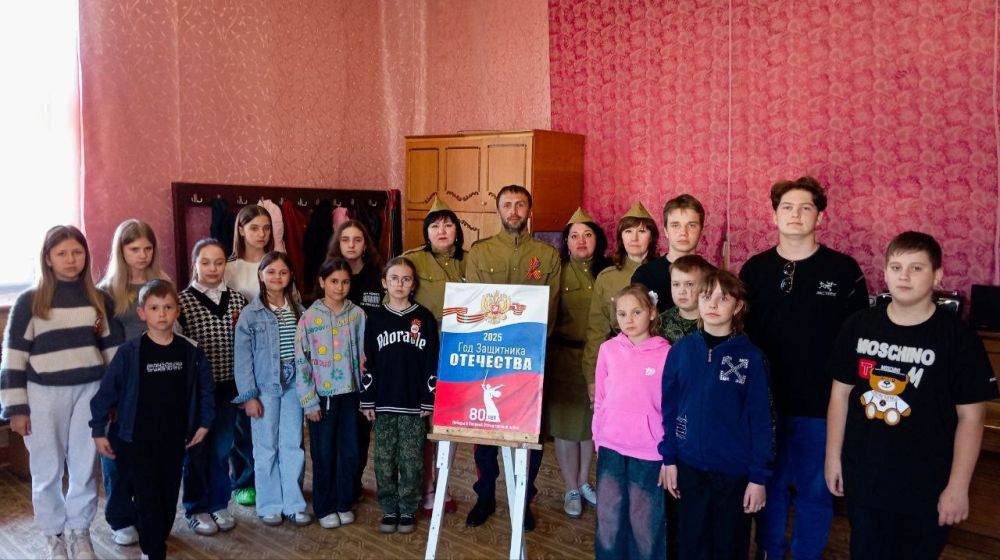 В Доме культуры им. Горького пгт Ясеновский состоялась творческая встреча «Песни с которыми победили» В Доме культуры им. Горького пгт Ясеновский состоялась творческая встреча «Песни с которыми победили»