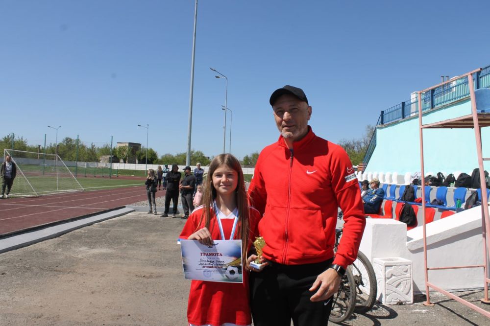 В Перевальске состоялся финал Чемпионата по футболу В Перевальске состоялся финал Чемпионата по футболу