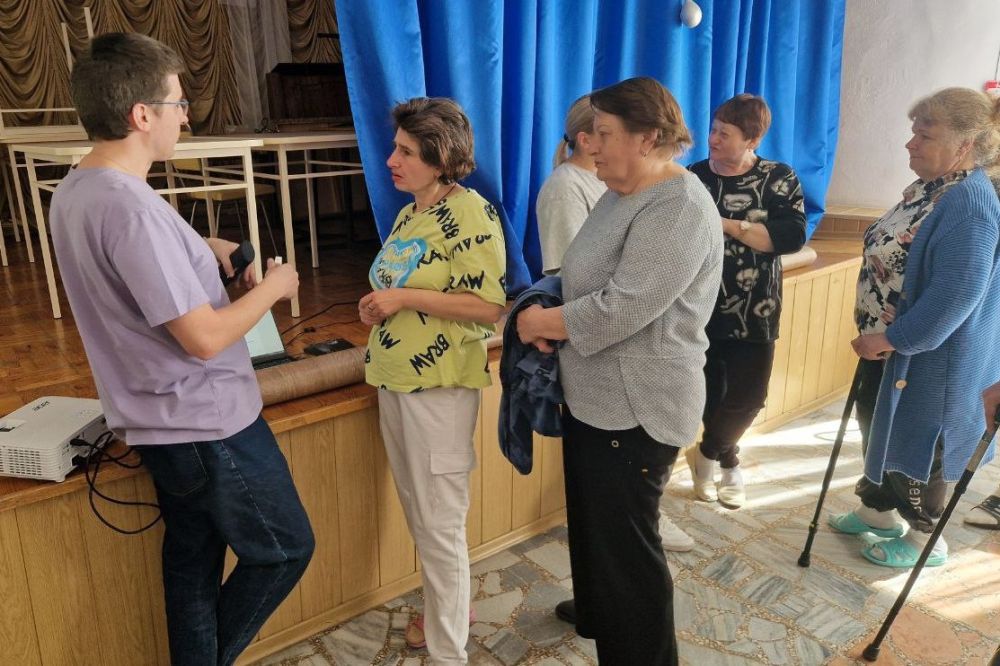 Врачи из Красноярского края продолжают работу в Свердловском округе Врачи из Красноярского края продолжают работу в Свердловском округе