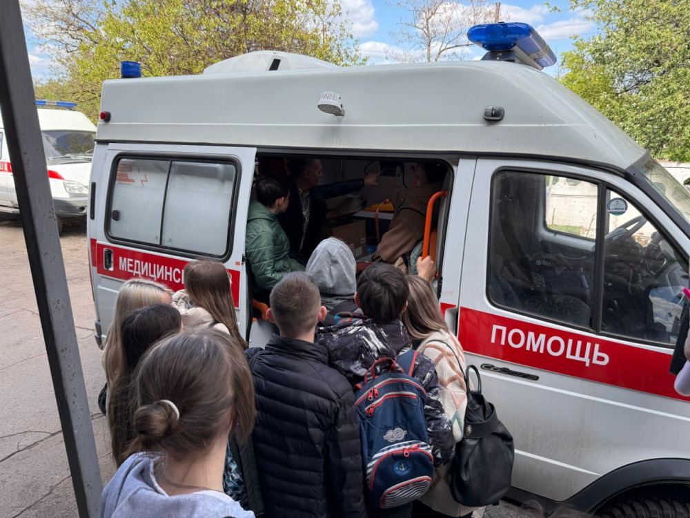 В Алчевском филиале Луганского центра медицины катастроф провели экскурсию для старшеклассников В Алчевском филиале Луганского центра медицины катастроф провели экскурсию для старшеклассников