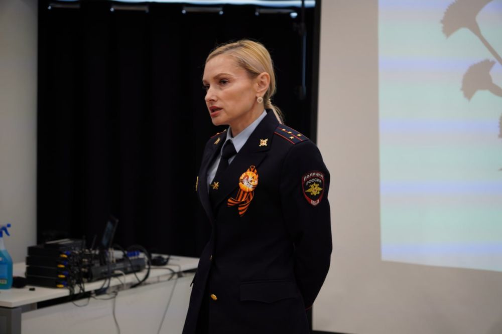 Первая ступень пройдена!. На базе Дома знаний состоялись заключительные занятия из первого блока обучения Международного волонтёрского корпуса 80-летия Победы Первая ступень пройдена!. На базе Дома знаний состоялись заключительные занятия из первого блока обучения Международного волонтёрского корпуса 80-летия Победы