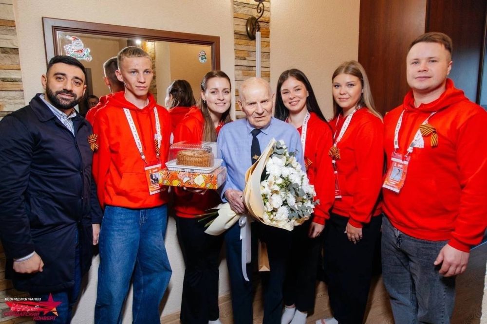 Луганские вокалисты участвуют в финале Международного конкурса патриотической песни «Солдатский конверт» Луганские вокалисты участвуют в финале Международного конкурса патриотической песни «Солдатский конверт»
