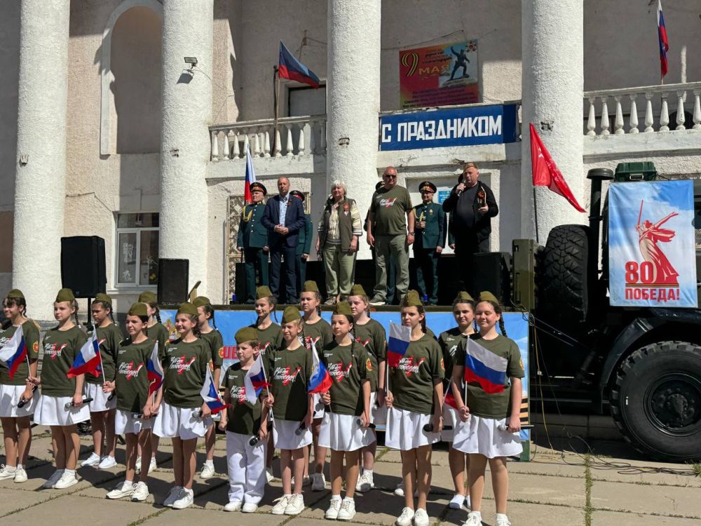 В ЛНР при поддержке «Единой России» продолжаются уличные концерты «Марш Победы» В ЛНР при поддержке «Единой России» продолжаются уличные концерты «Марш Победы»