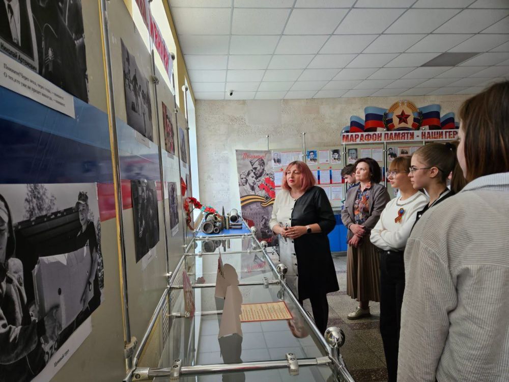 В одном строю и прадеды, и внуки: фотовыставка в Управлении Росреестра по ЛНР В одном строю и прадеды, и внуки: фотовыставка в Управлении Росреестра по ЛНР