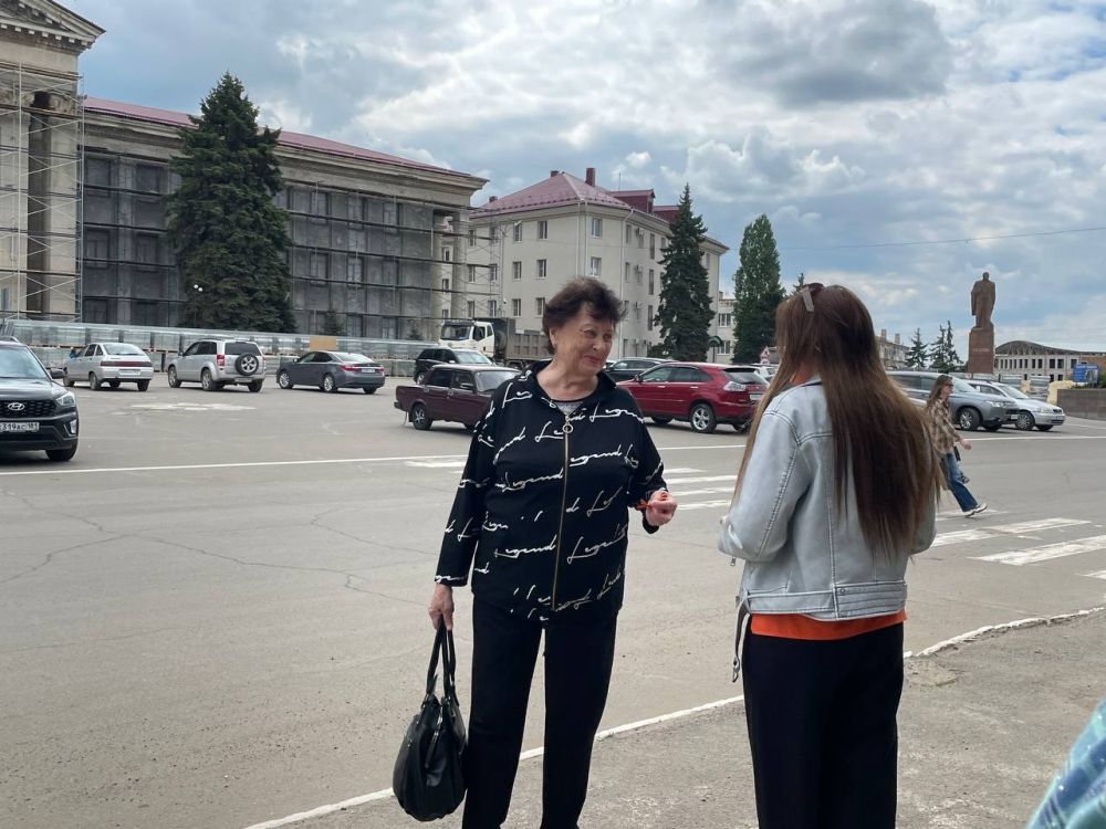 В Краснодоне проходит патриотическая акция " Георгиевская ленточка» — символ памяти, мужества и великой Победы!" В Краснодоне проходит патриотическая акция " Георгиевская ленточка» — символ памяти, мужества и великой Победы!"