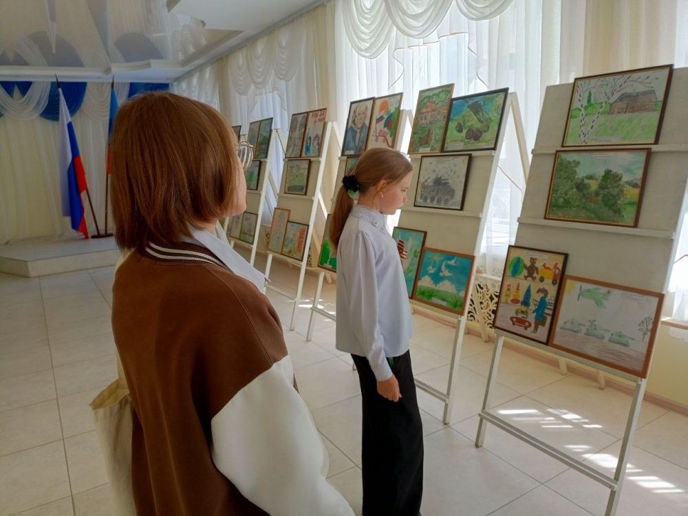 Школьники Меловского муниципального округа пишут письма Победы Школьники Меловского муниципального округа пишут письма Победы