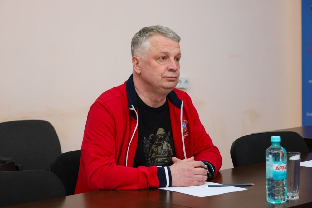 В Народном Совете ЛНР обсудили дальнейшее развитие межпарламентского сотрудничества с Архангельским областным Собранием депутатов В Народном Совете ЛНР обсудили дальнейшее развитие межпарламентского сотрудничества с Архангельским областным Собранием депутатов