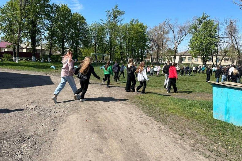 В образовательных организациях Свердловска прошли всероссийские учения по антитеррору В образовательных организациях Свердловска прошли всероссийские учения по антитеррору