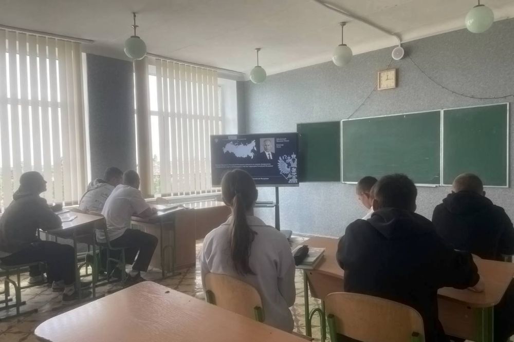 День молодого избирателя: правовой семинар в Станично-Луганской гимназии День молодого избирателя: правовой семинар в Станично-Луганской гимназии