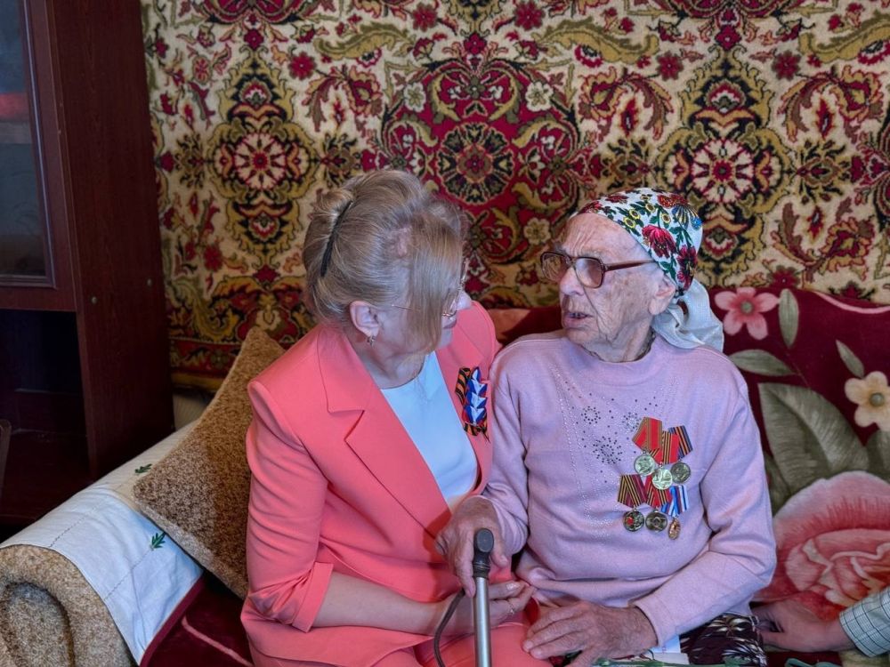 Виктория Сергеева: Сегодня в преддверии 80-летия Дня Победы в Великой Отечественной войне выполнила почетную миссию – адресно поздравила ветеранов с наступающим 9 мая "Днем Победы", передав именные письма от нашего... Виктория Сергеева: Сегодня в преддверии 80-летия Дня Победы в Великой Отечественной войне выполнила почетную миссию – адресно поздравила ветеранов с наступающим 9 мая "Днем Победы", передав именные письма от нашего...