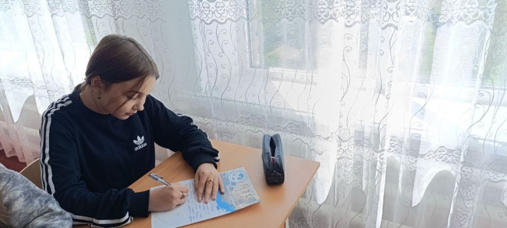 Школьники Меловского муниципального округа пишут письма Победы Школьники Меловского муниципального округа пишут письма Победы