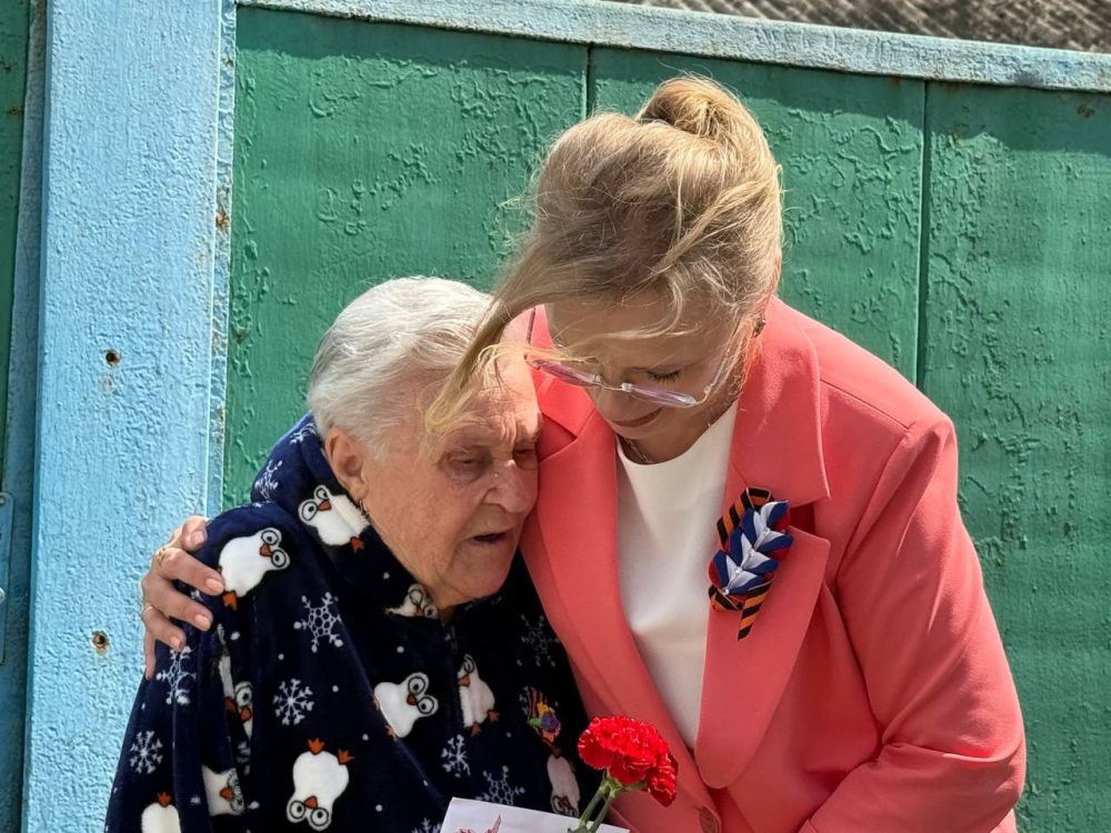 Виктория Сергеева: Сегодня в преддверии 80-летия Дня Победы в Великой Отечественной войне выполнила почетную миссию – адресно поздравила ветеранов с наступающим 9 мая "Днем Победы", передав именные письма от нашего... Виктория Сергеева: Сегодня в преддверии 80-летия Дня Победы в Великой Отечественной войне выполнила почетную миссию – адресно поздравила ветеранов с наступающим 9 мая "Днем Победы", передав именные письма от нашего...