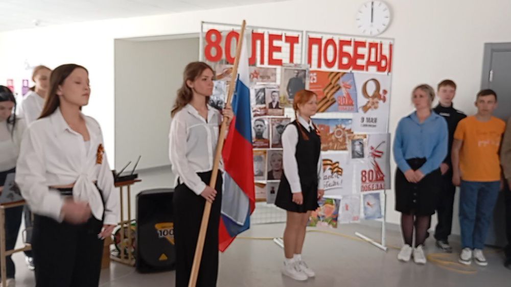 5 мая 2025 года в ГБОУ ЛНР "ССШ №17" прошла историко-патриотическая акция «Линейка памяти», посвященная 80-летию Великой Победы 5 мая 2025 года в ГБОУ ЛНР "ССШ №17" прошла историко-патриотическая акция «Линейка памяти», посвященная 80-летию Великой Победы