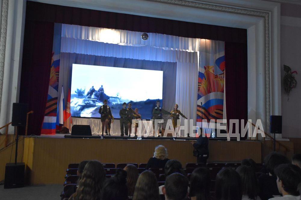 В рамках тематических мероприятий, приуроченных к 80-летию Победы в Великой Отечественной войне, в Алчевске состоялось открытие электронной выставки «Маршал Победы. Путь и судьба Георгия Константиновича Жукова» В рамках тематических мероприятий, приуроченных к 80-летию Победы в Великой Отечественной войне, в Алчевске состоялось открытие электронной выставки «Маршал Победы. Путь и судьба Георгия Константиновича Жукова»
